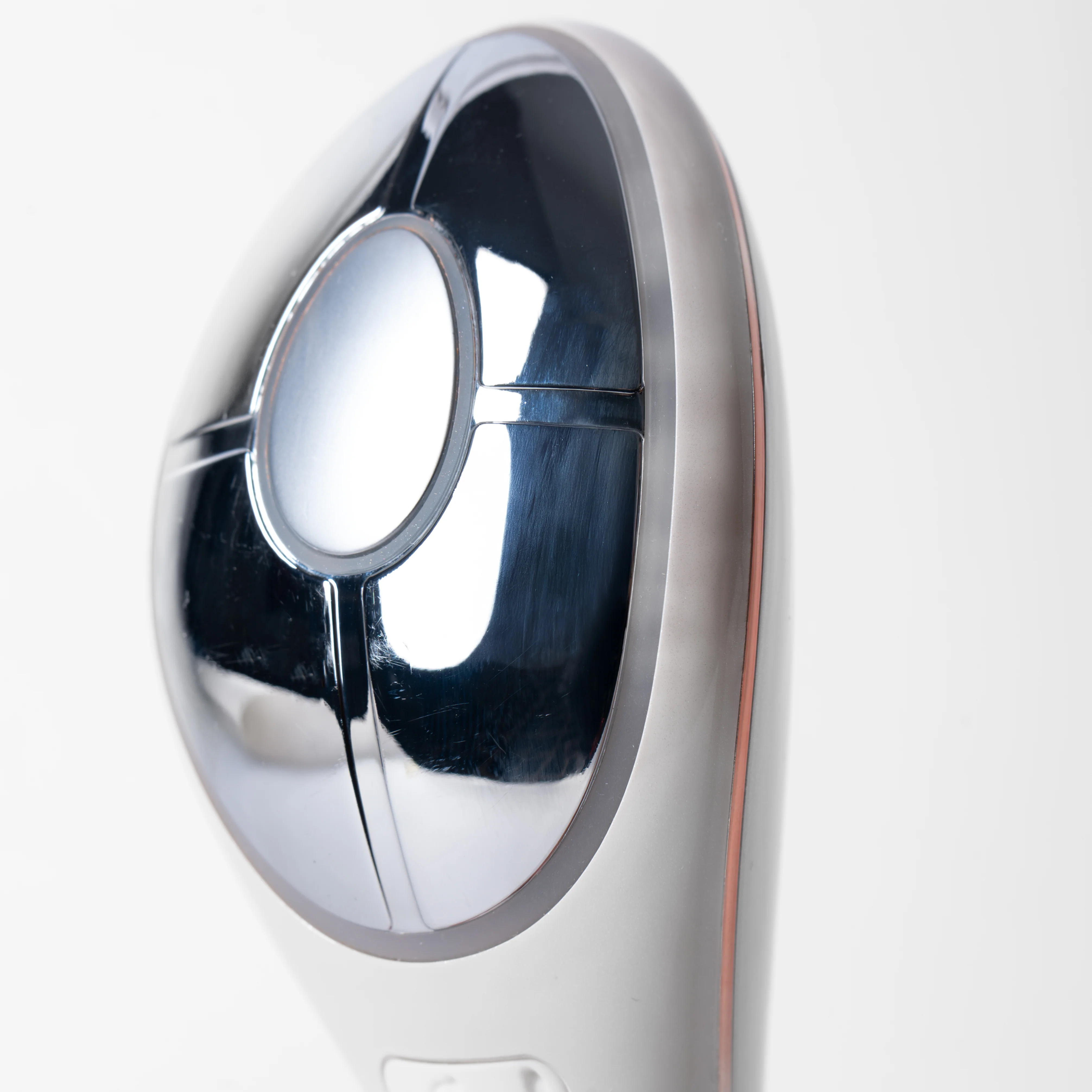 SECRETREZA ™ VivaLift ( RF, EMS, LED, Vibration, Hot & Cold ) - Image 4